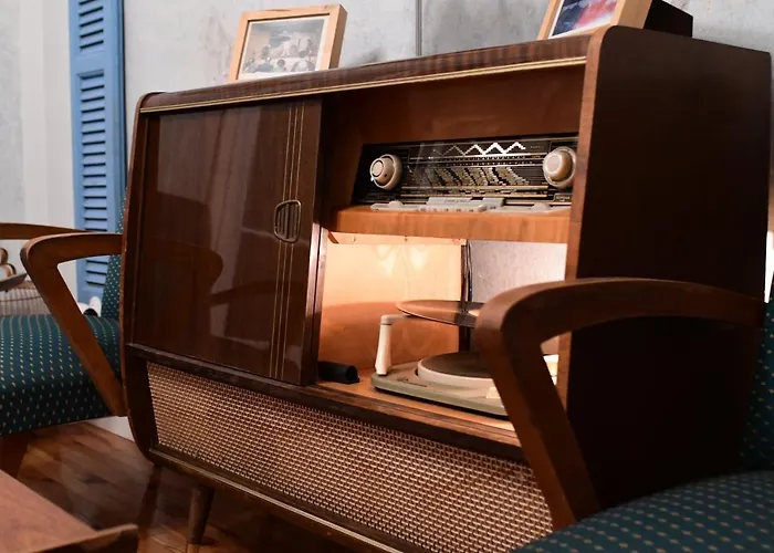 Vintage Apartment